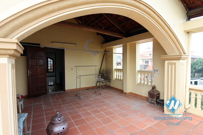 Lake view and Nice house  for rent in Tay Ho area